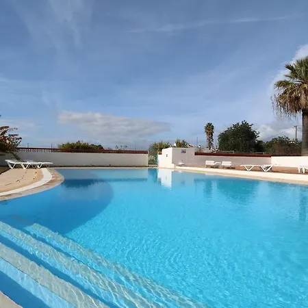 Quinta Da Alfarrobeira - Vale Parra - Guia Albufeira
